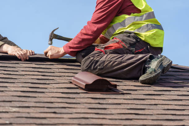 Best Emergency Roof Repair  in Mackinaw, IL